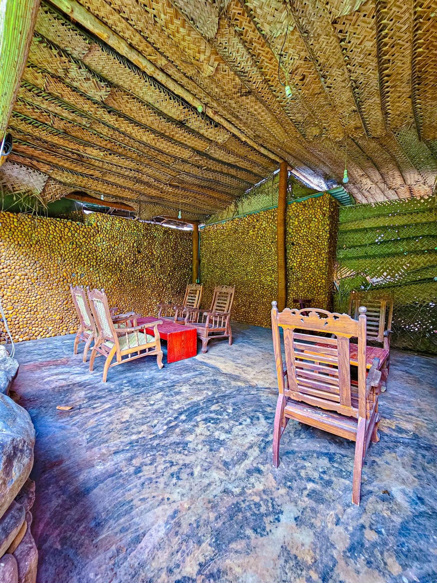 Palm Land Eco Resort And Safari Tours Udawalawe Exterior photo