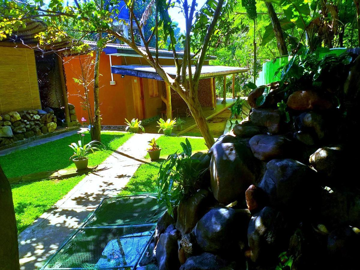 Palm Land Eco Resort And Safari Tours Udawalawe Exterior photo